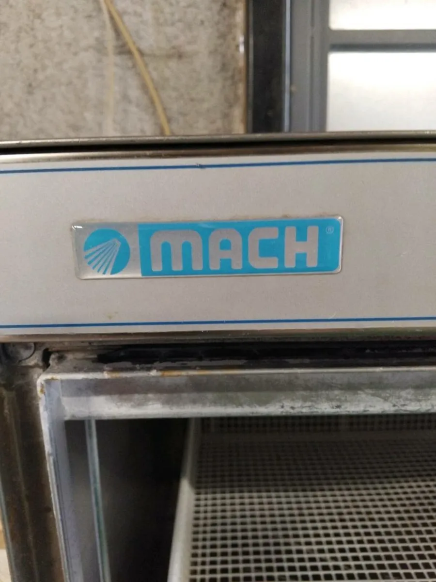 Heavy duty Dishwasher industrial - Image 1