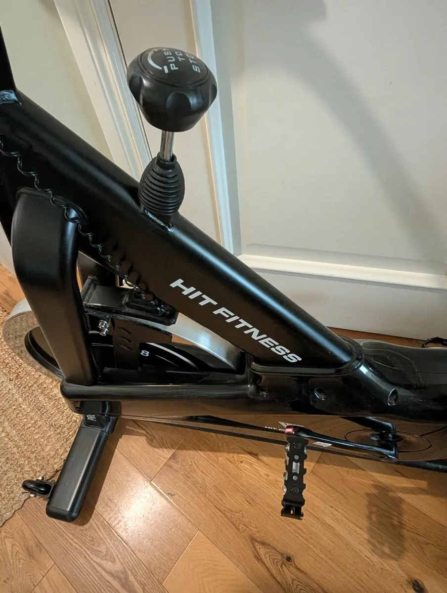 Exercise bike - Image 4