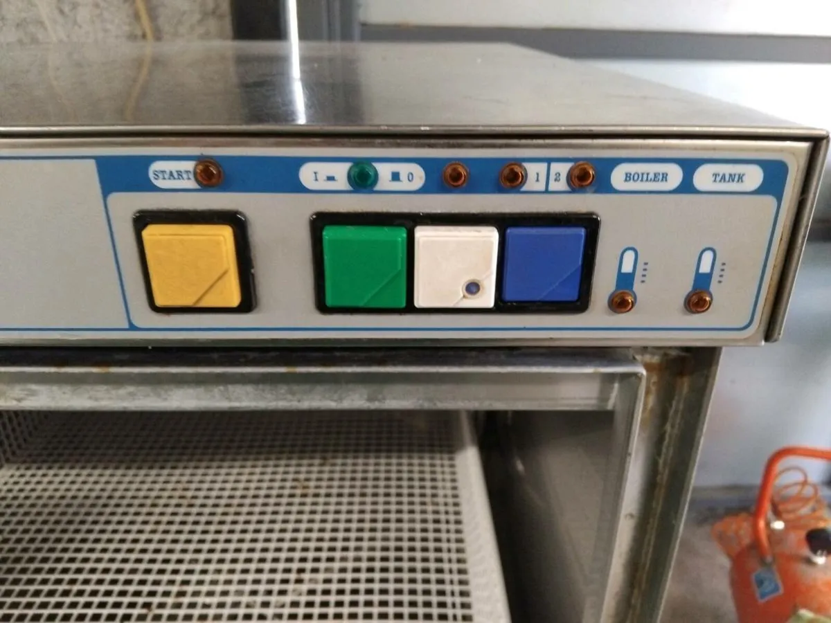 Heavy duty Dishwasher industrial - Image 2