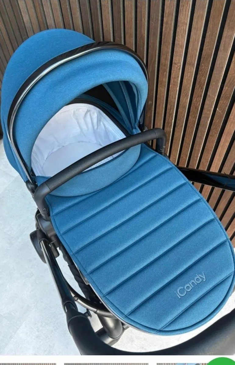 Icandy Peach 7 with car seat As new - Image 4