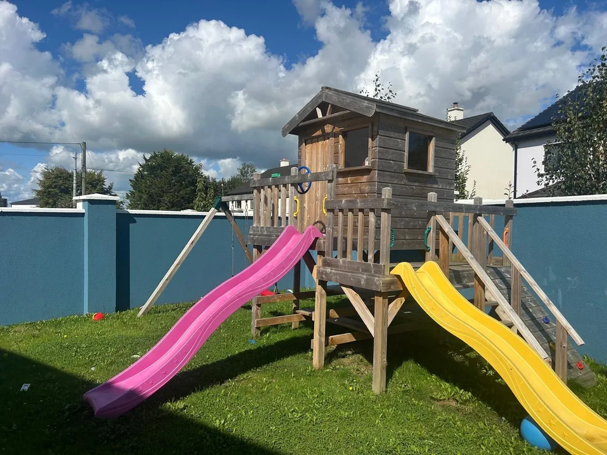 Kids play house - Image 2