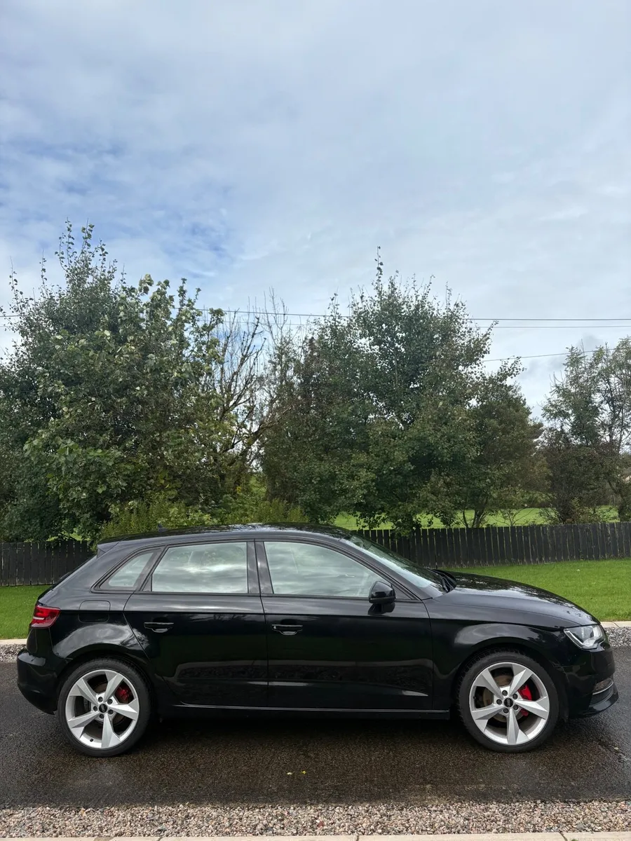 AUDI A3 SE TDI 2014 - Image 1