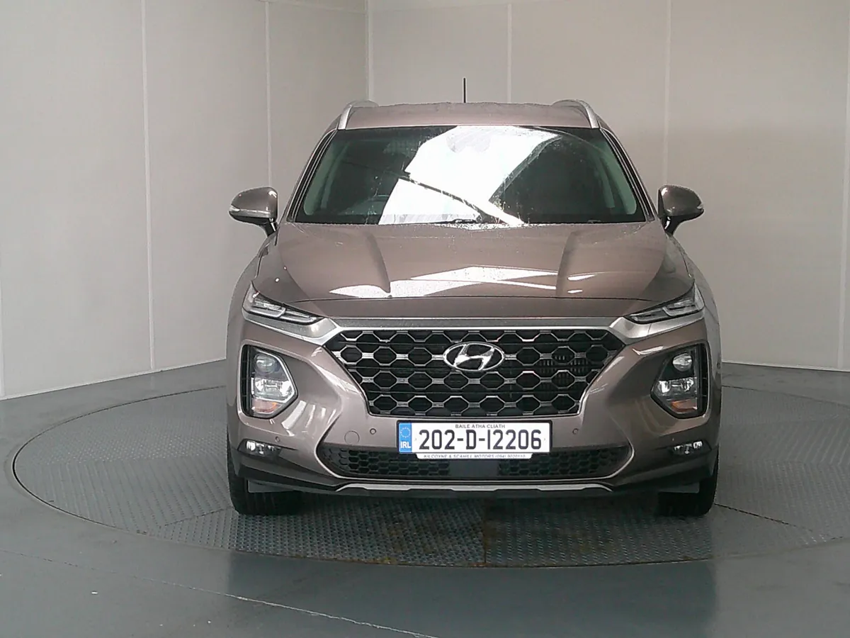 Hyundai Santa Fe 2020 - Image 2