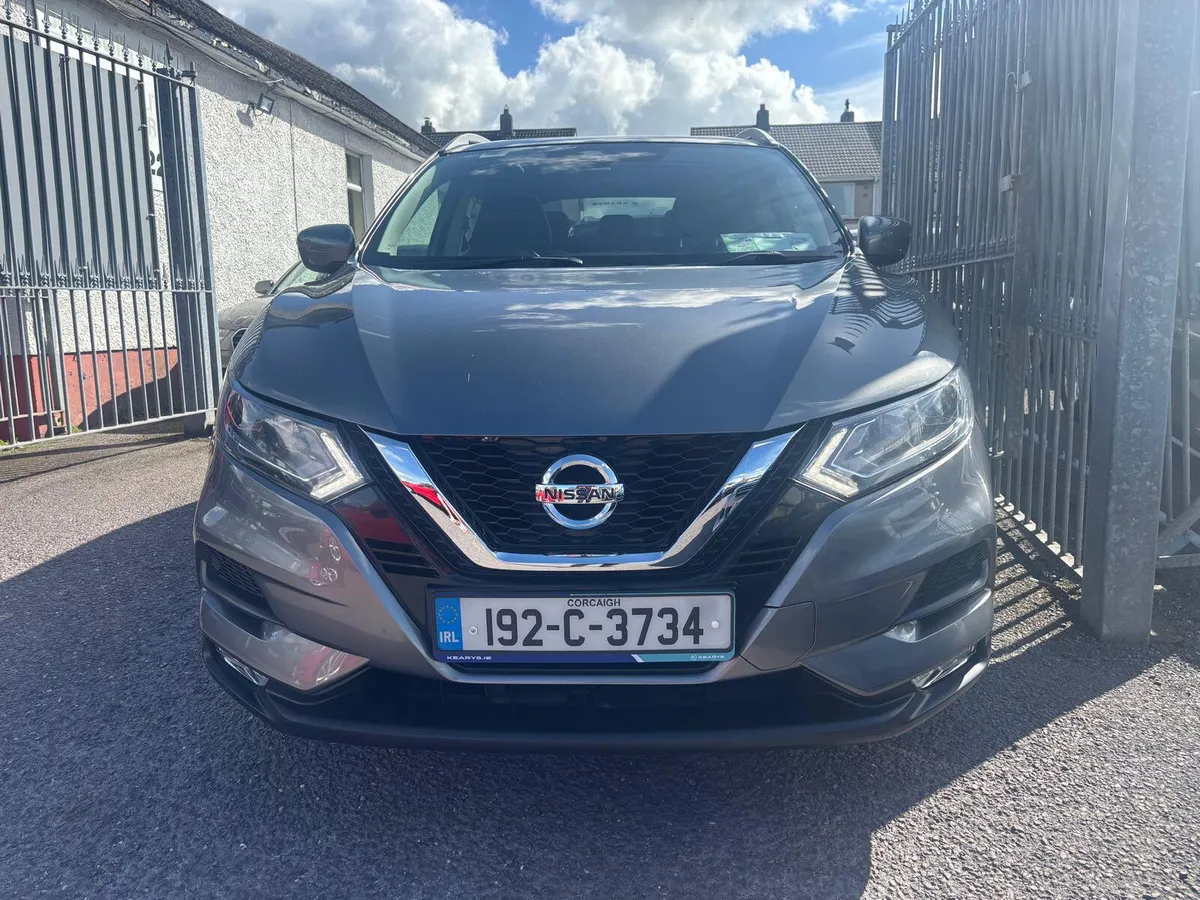 Nissan Qashqai 2019  AUTOMATIC  PETROL - Image 2