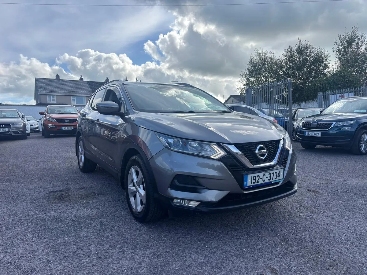 Nissan Qashqai 2019  AUTOMATIC  PETROL - Image 1