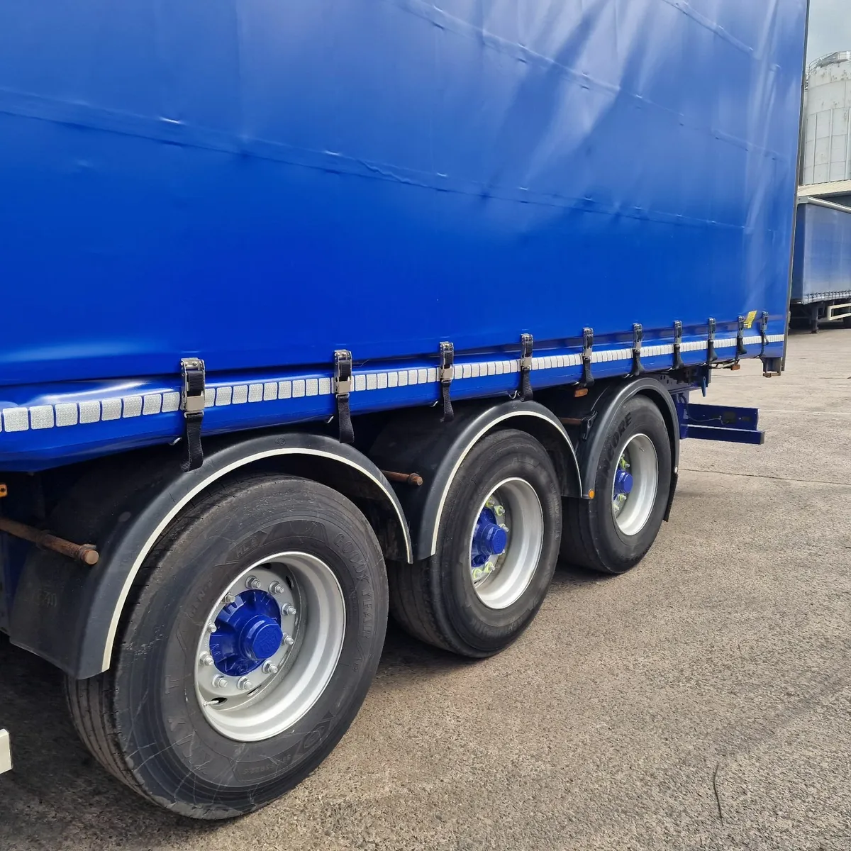 Curtainsider Trailer - Image 2