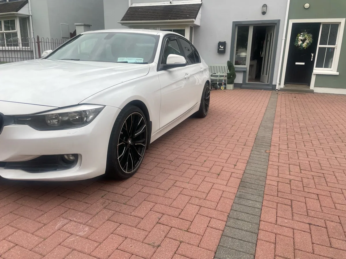 BMW 32D - Image 4
