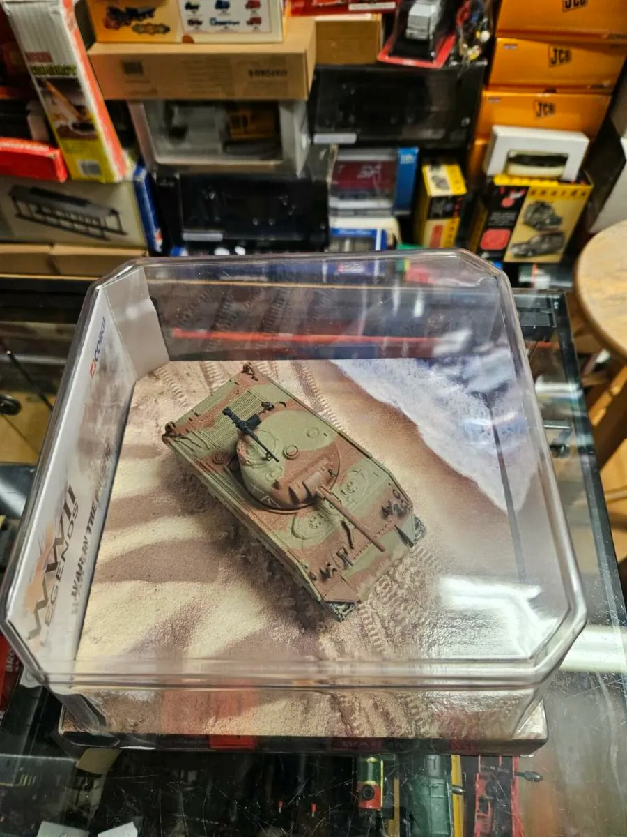 Corgi American WW2 Sherman Tank 1.50 - Image 2