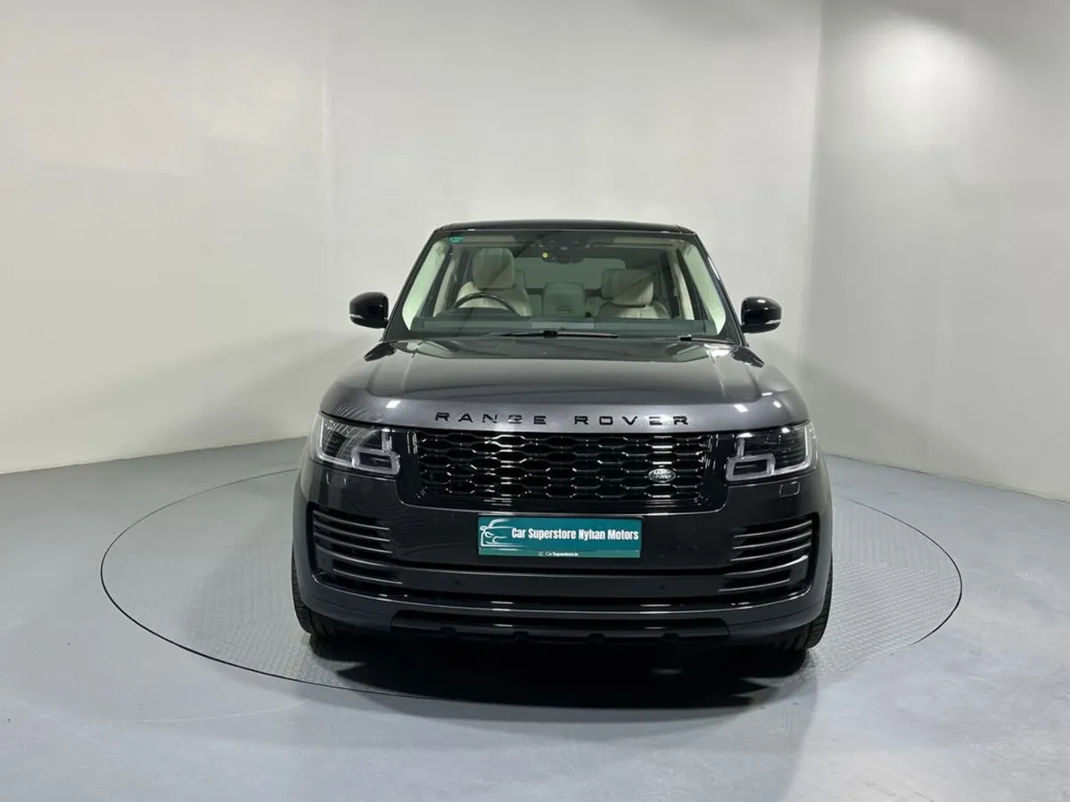 Land Rover Range Rover Vogue P400e 202 - Image 2