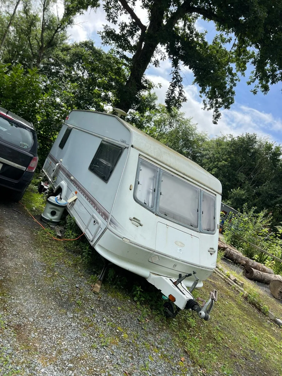 Elddis 5 berth Caravan 2008 – Great Condition - Image 1
