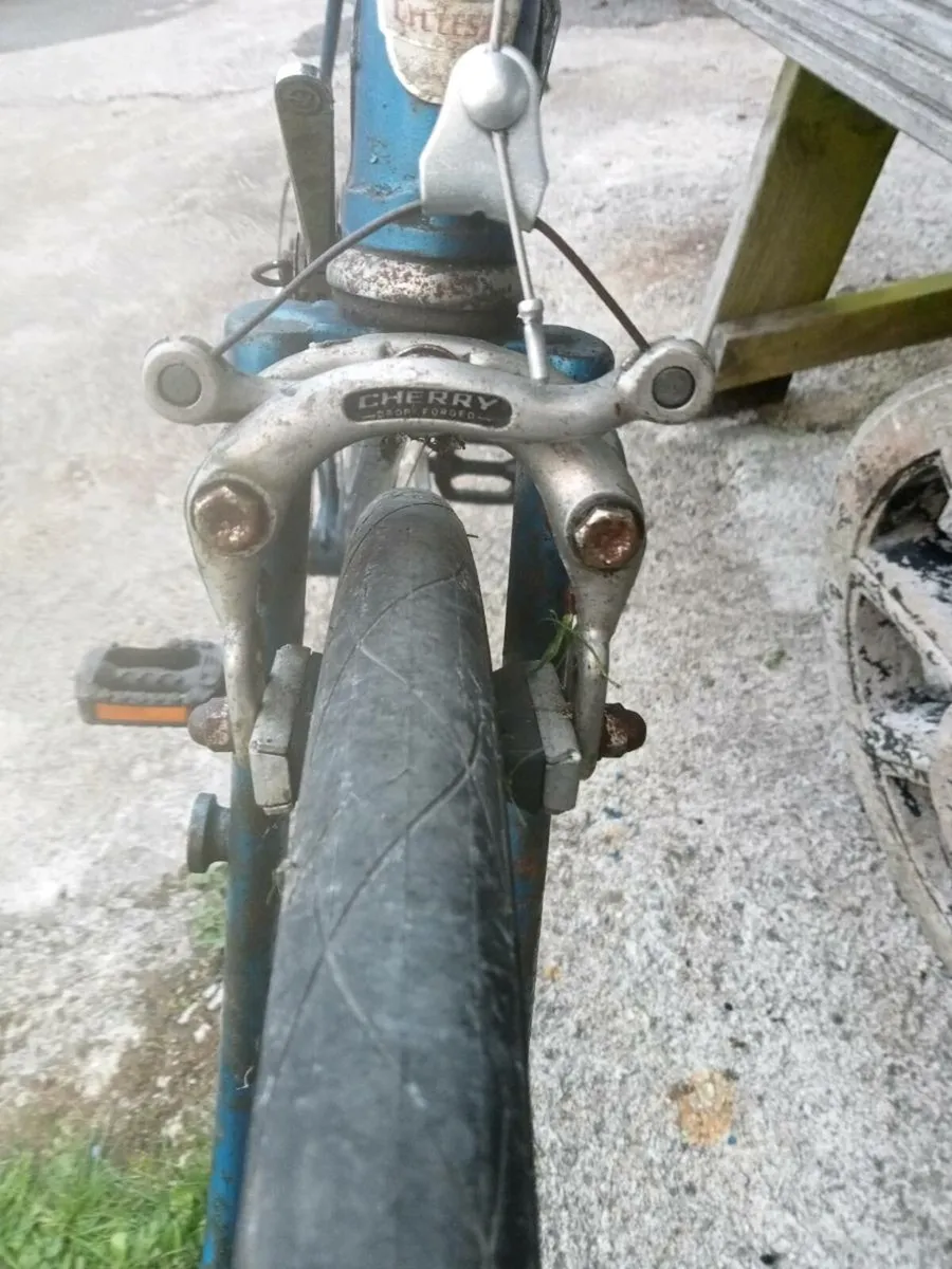 Old Carlton racing bike - Image 4