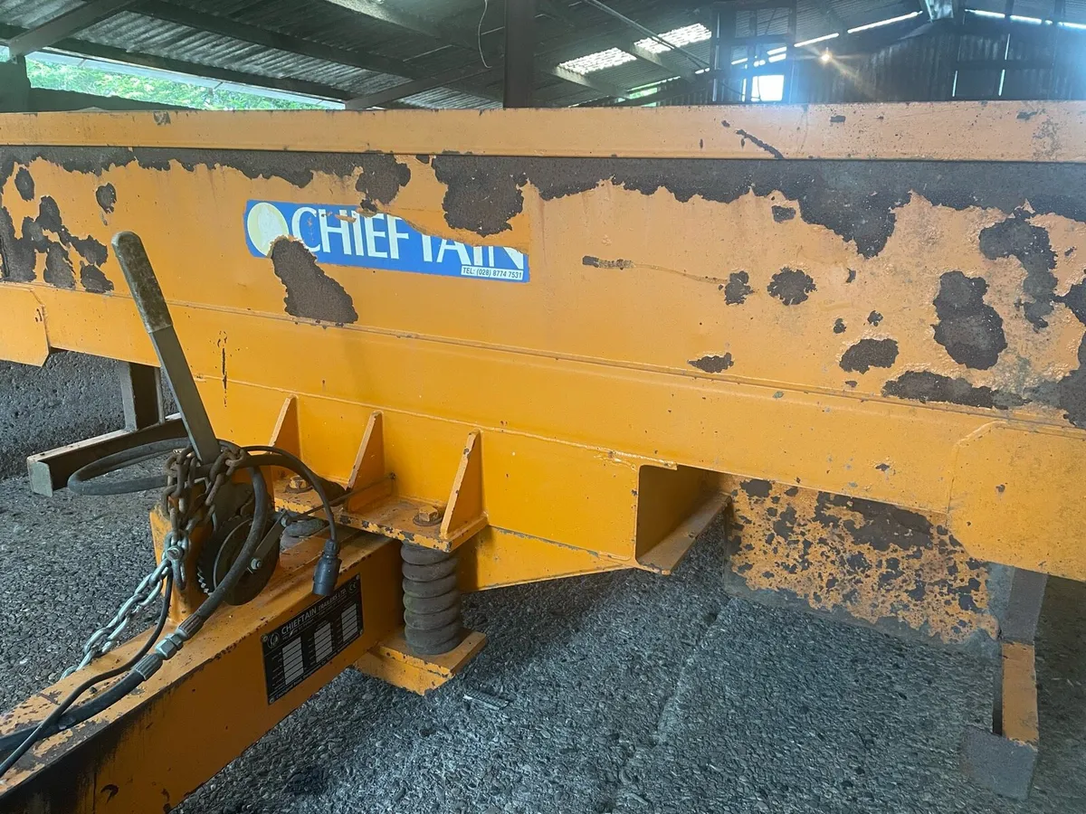 19 Ton Chieftain low loader - Image 4