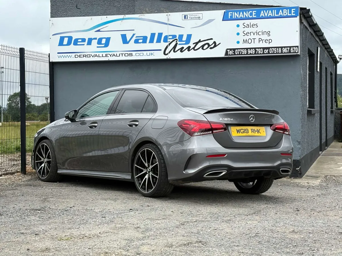 Mercedes-Benz A-Class 2019 - Image 2
