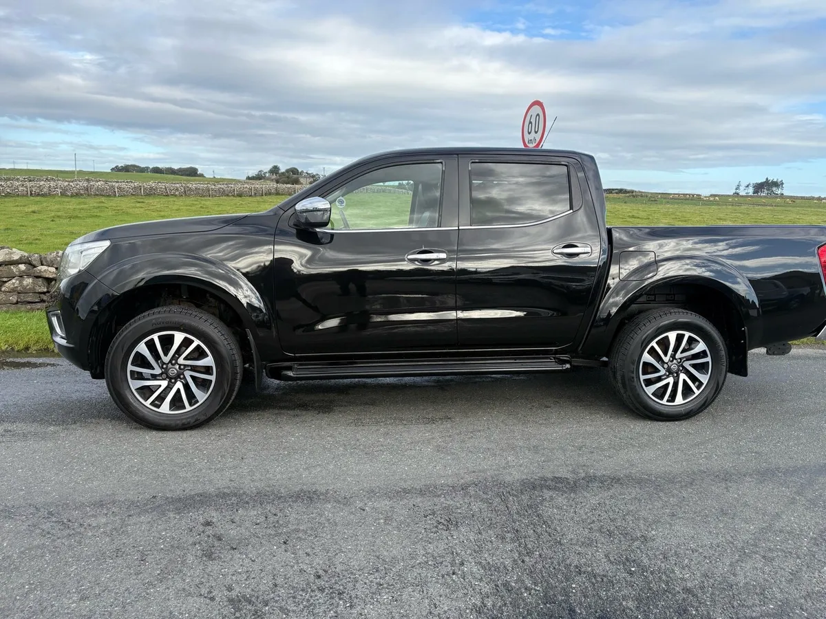 2016 Nissan navara - Image 4