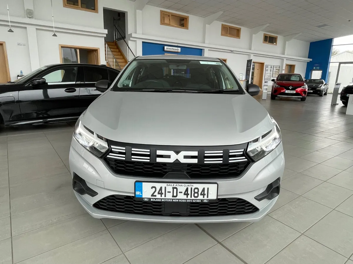 Dacia Sandero 1.0 Petrol - Image 4