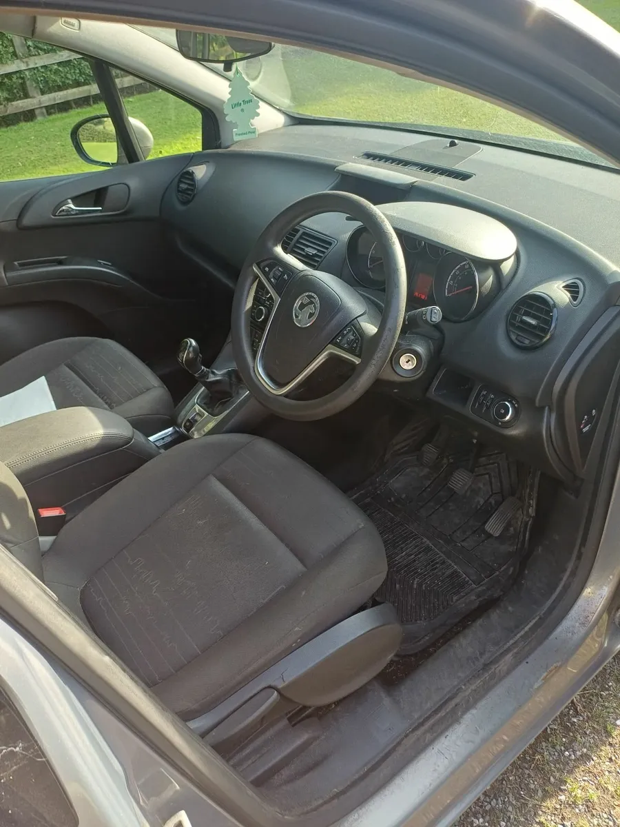 Vauxhall Meriva 2011 - Image 2