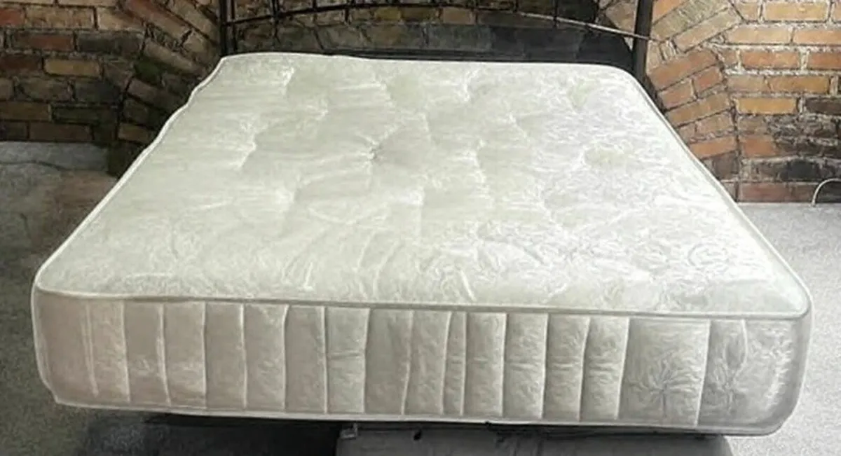 Mattress (double)