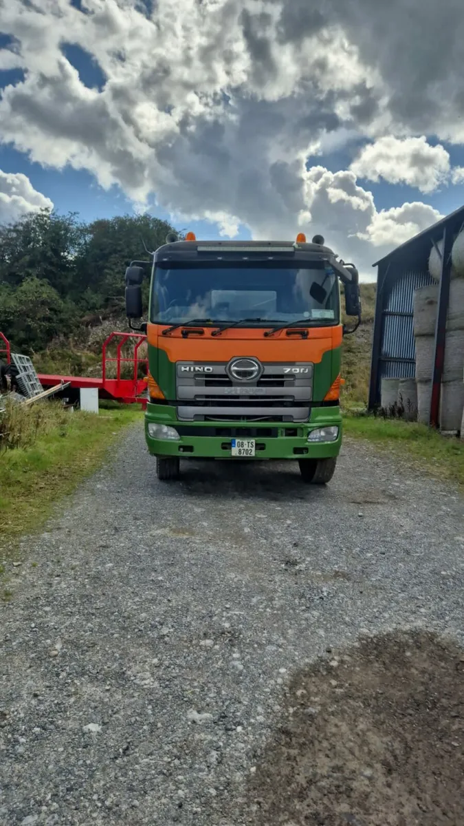 Lorry - Image 1