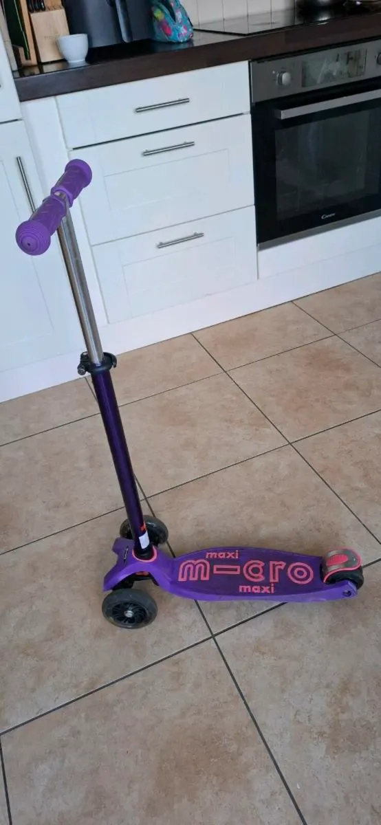 Scooter - Image 1