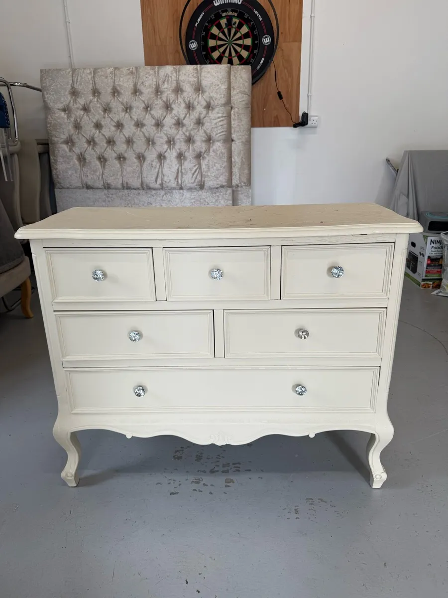 2 Bedside lockers and Chest of drawers set - Image 1