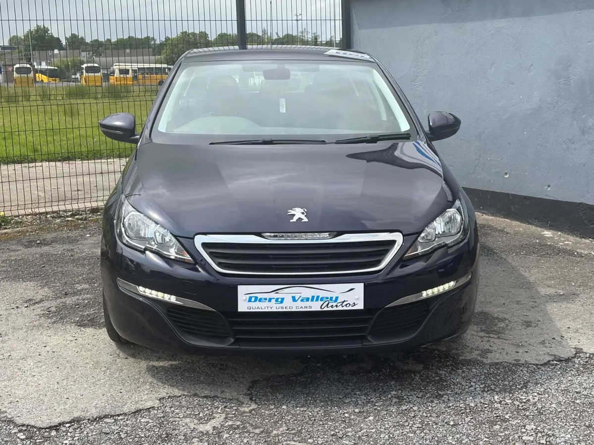 Peugeot 308 2015 - Image 2