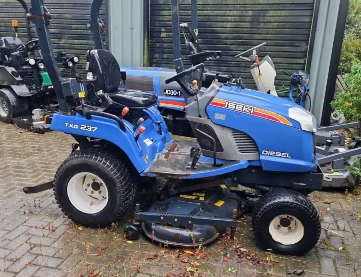 Iseki Compact Tractor ride on mower lawnmower