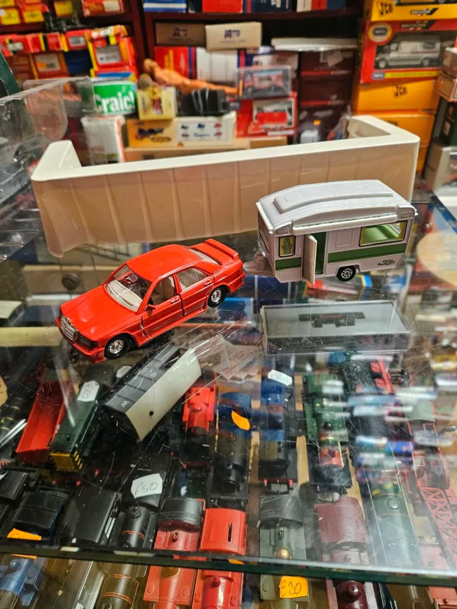 Corgi Mercedes and Caravan Set - Image 1