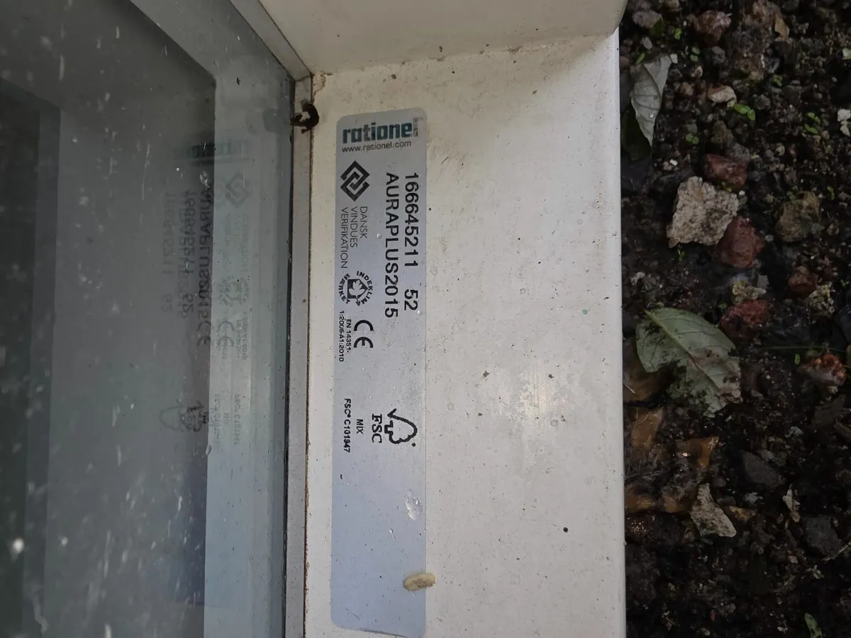Rationel  Fixed Frosted Window 483 x 2083mm - Image 2