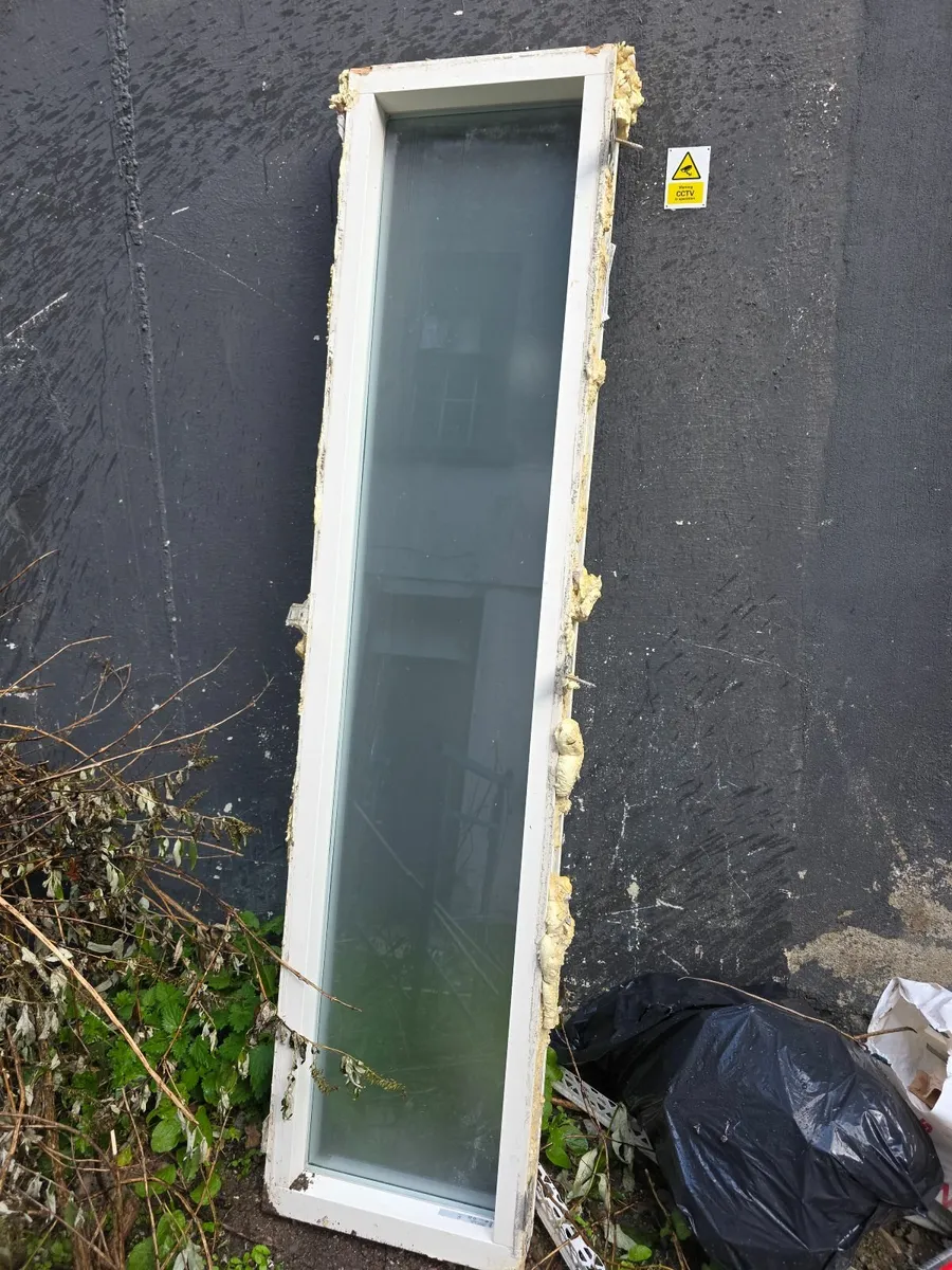 Rationel  Fixed Frosted Window 483 x 2083mm - Image 3