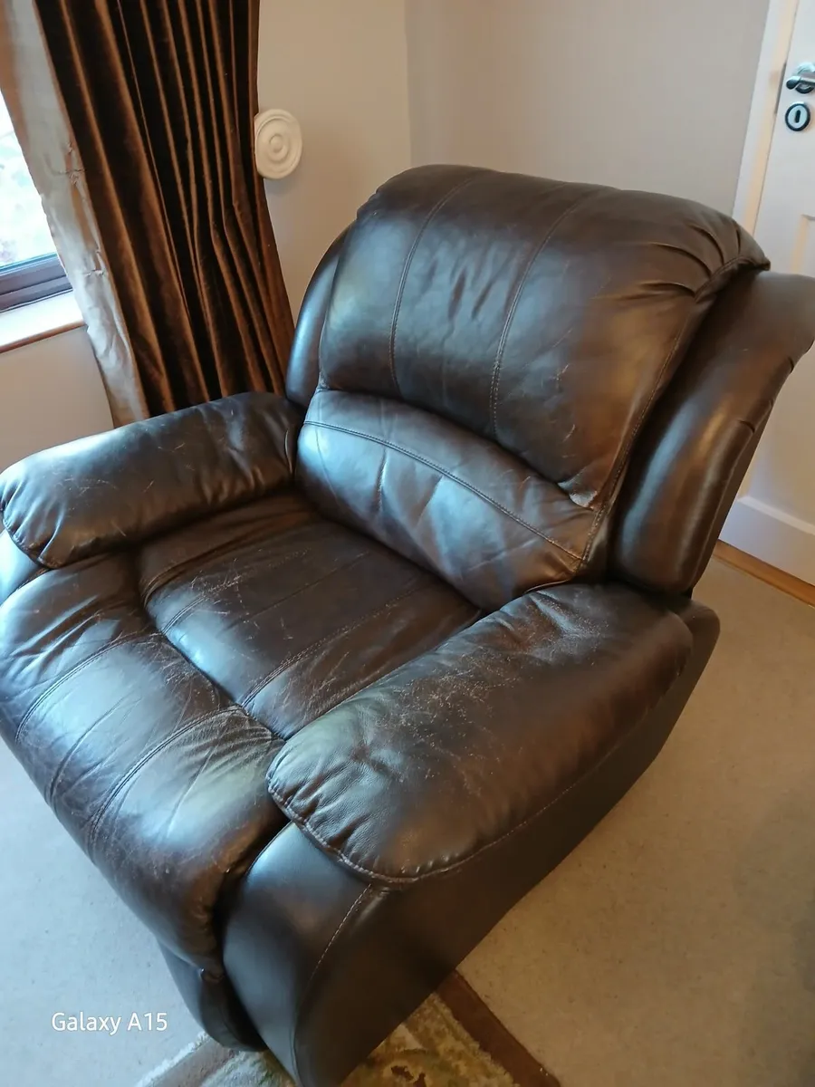 Couch and armchair - Image 3