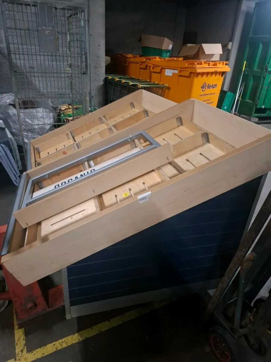 Loose fruit stands - Image 2