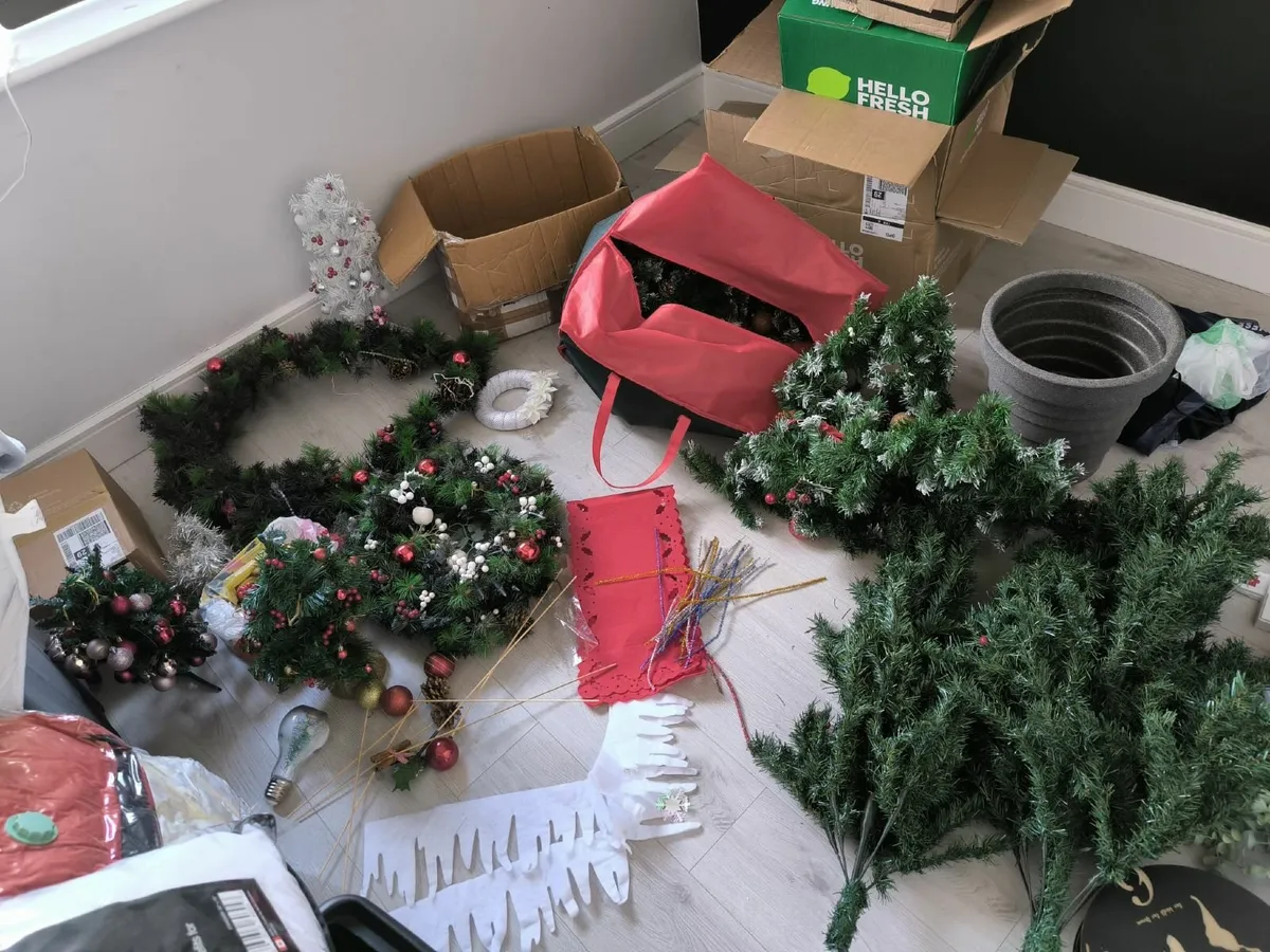 Christmas decorations - Image 1