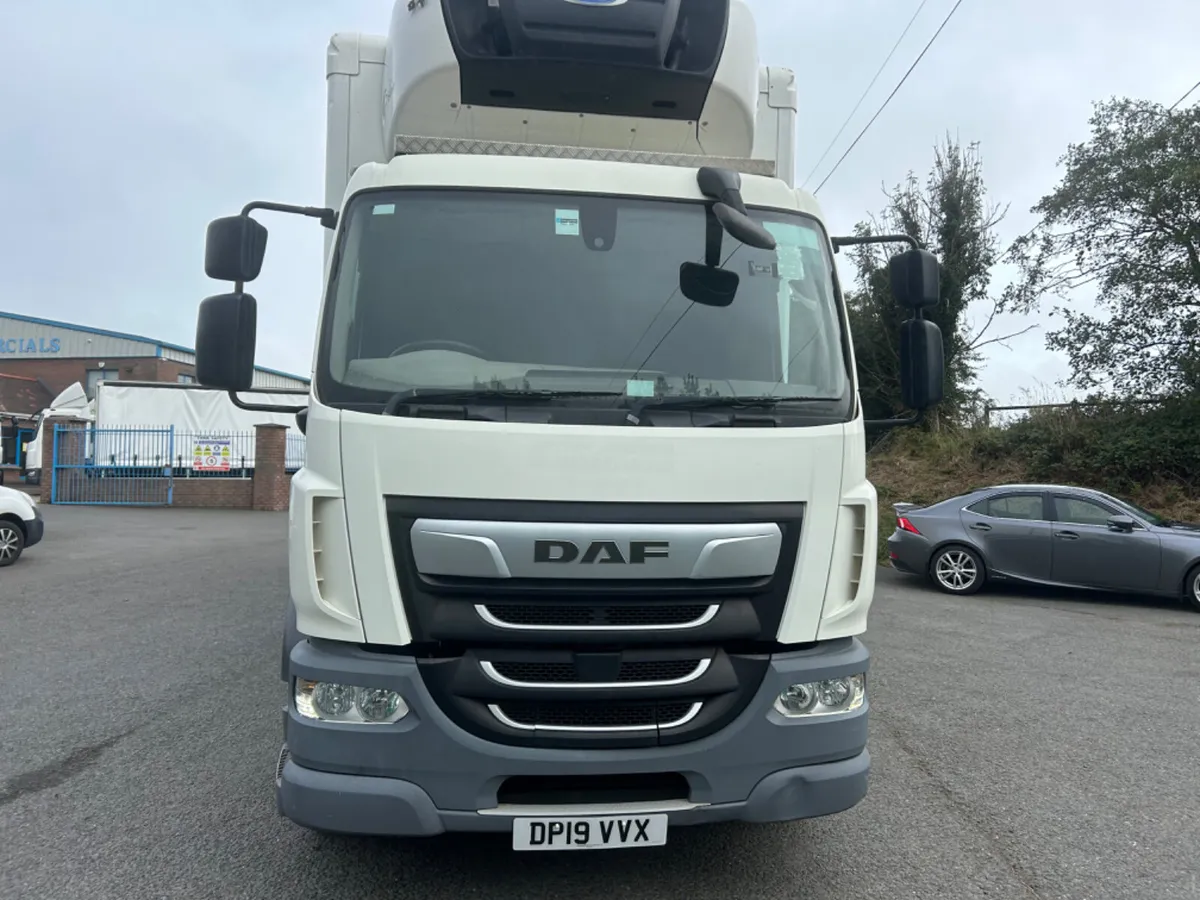 2019 Daf lf 18 ton multi temp fridge tail lift - Image 2