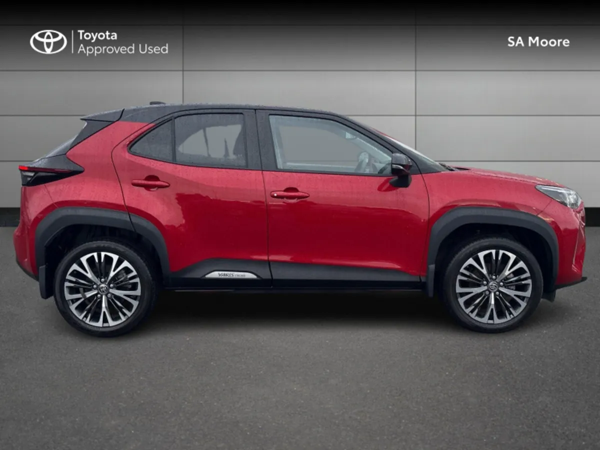 Toyota Yaris Cross YARIS CROSS SOL - Image 3
