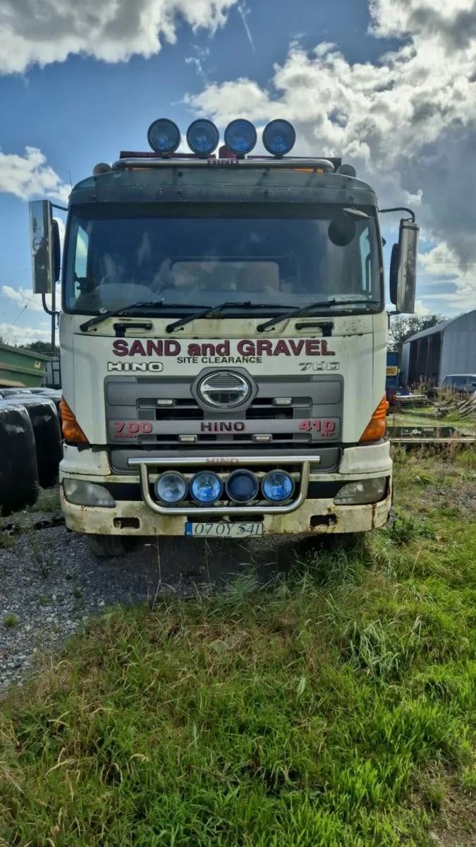 Lorry - Image 1