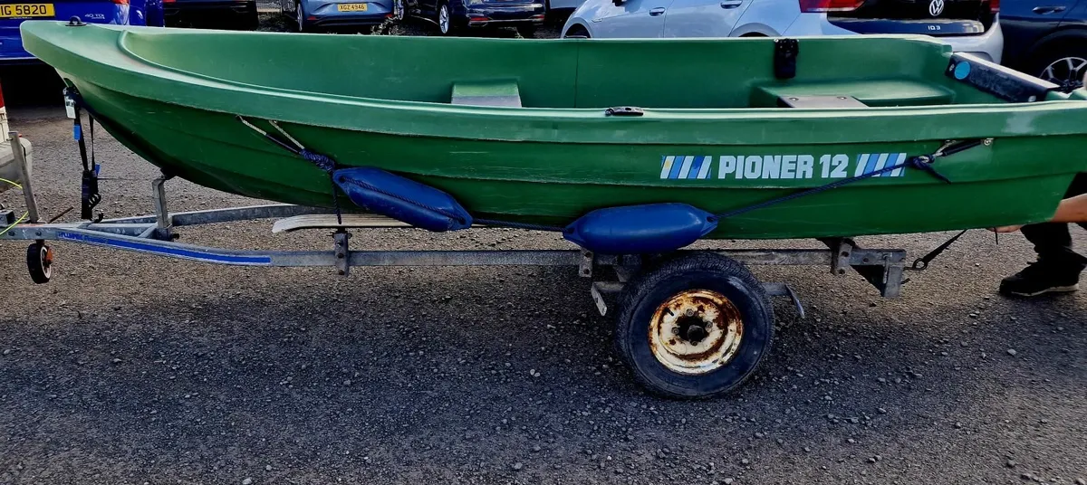 Pioner 12ft boat with trailer - Image 2