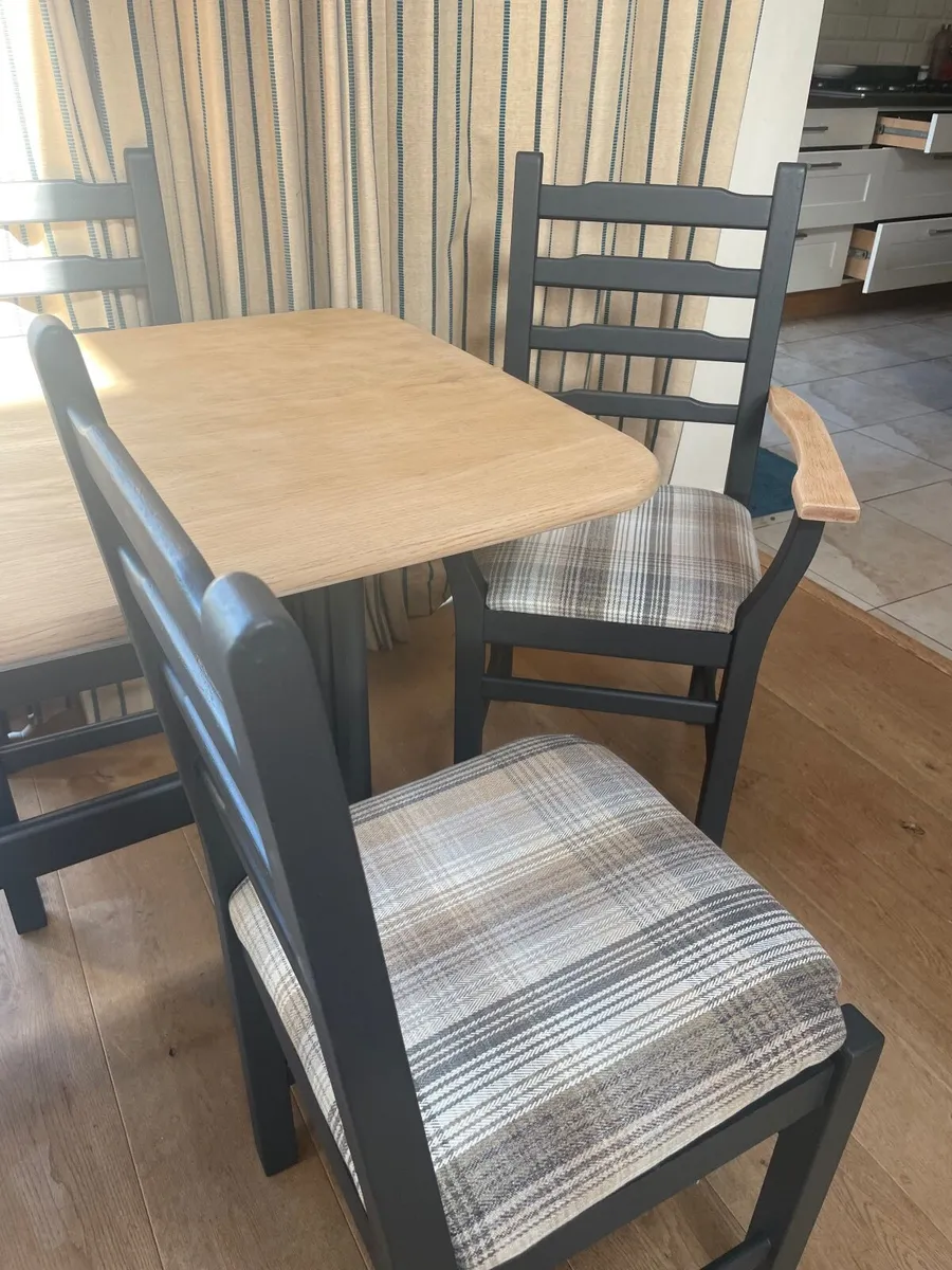 Dining table and chairs (solid oak) - Image 1
