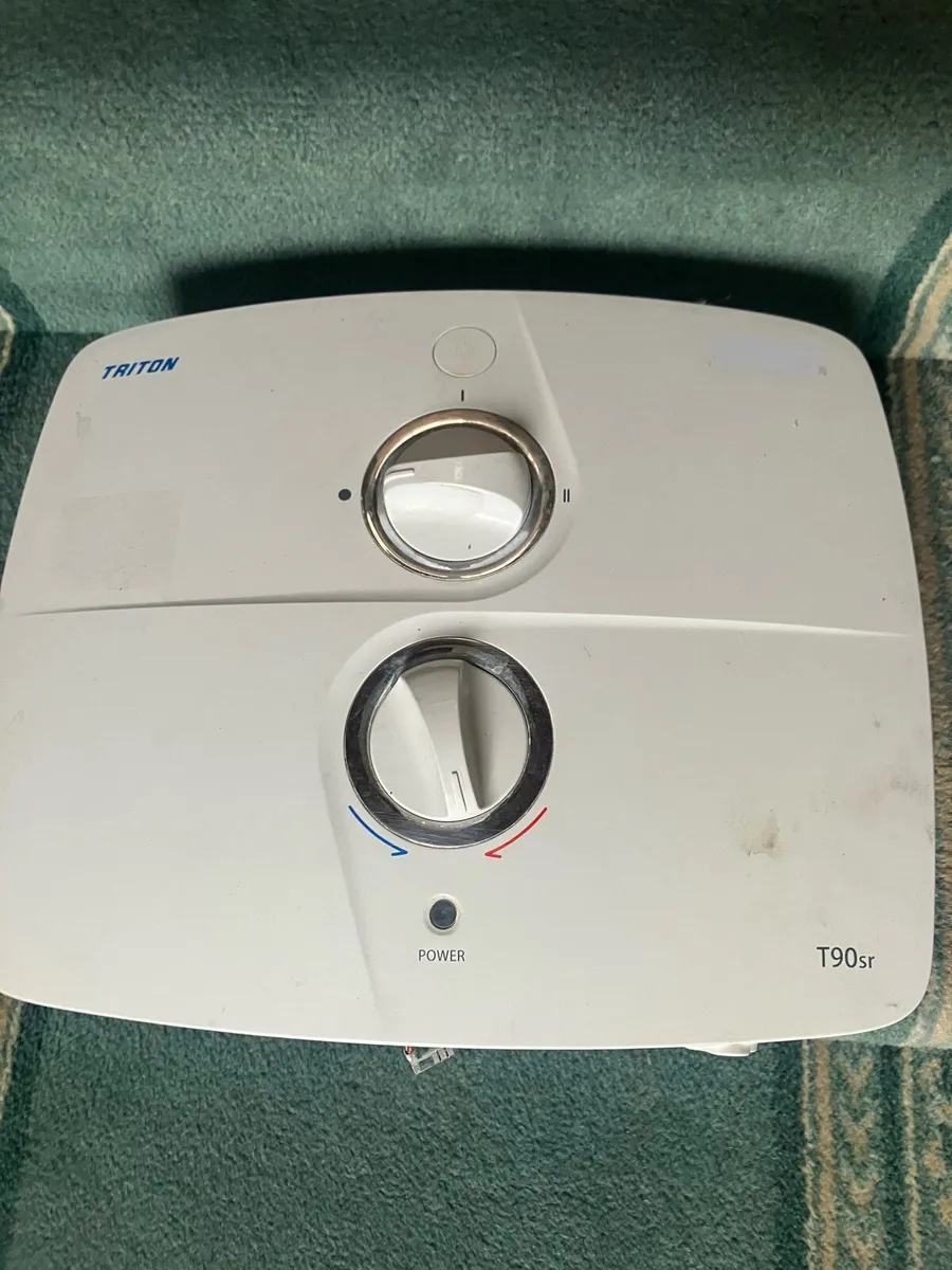 Triton shower - Image 1