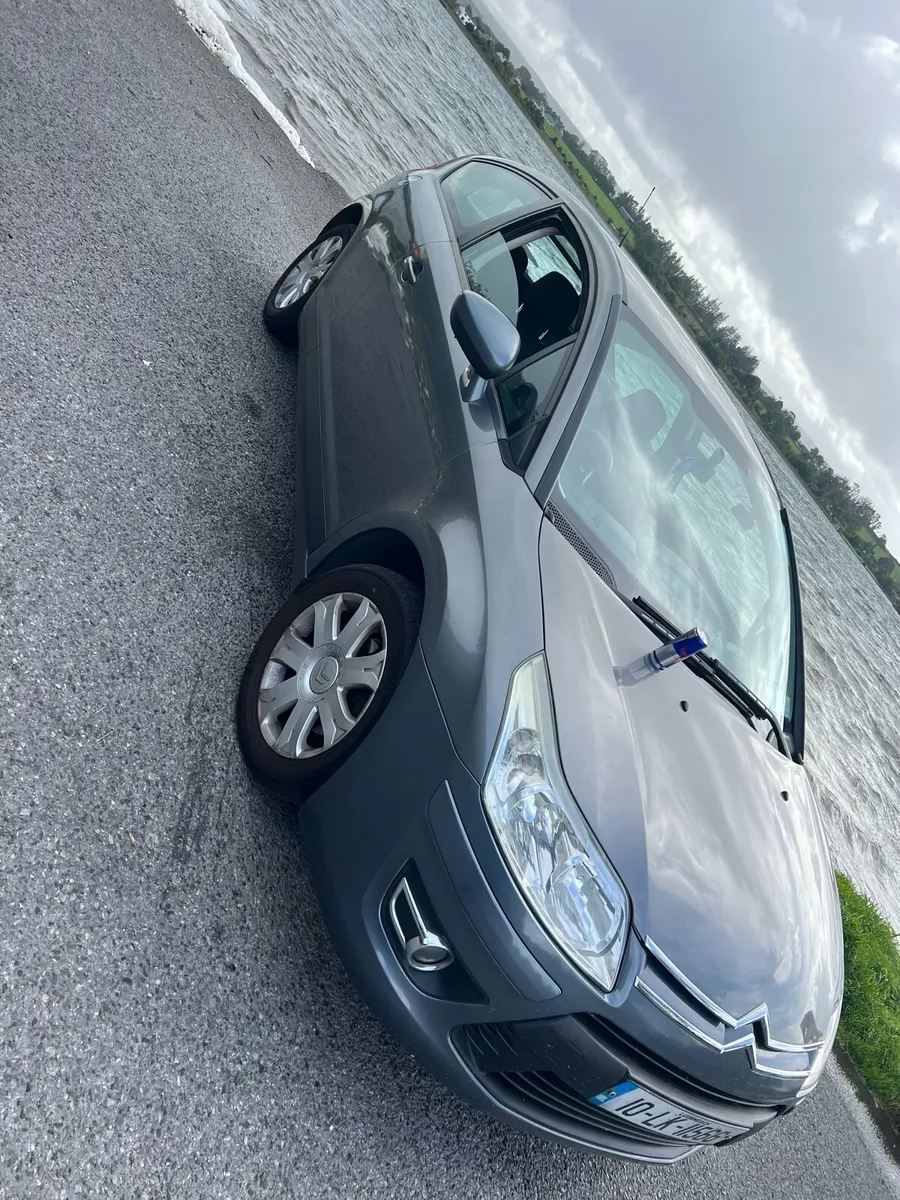 Car - Image 1