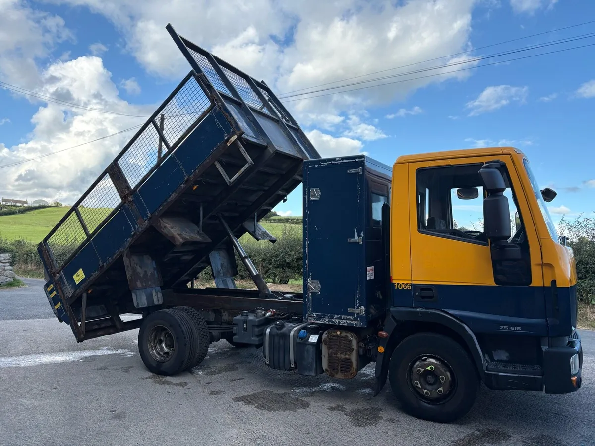 2013 Iveco Cargo 75E16 Dropside Tipper - Image 1