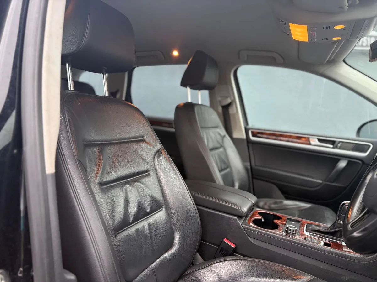 Volkswagen Touareg 2013 - Image 4