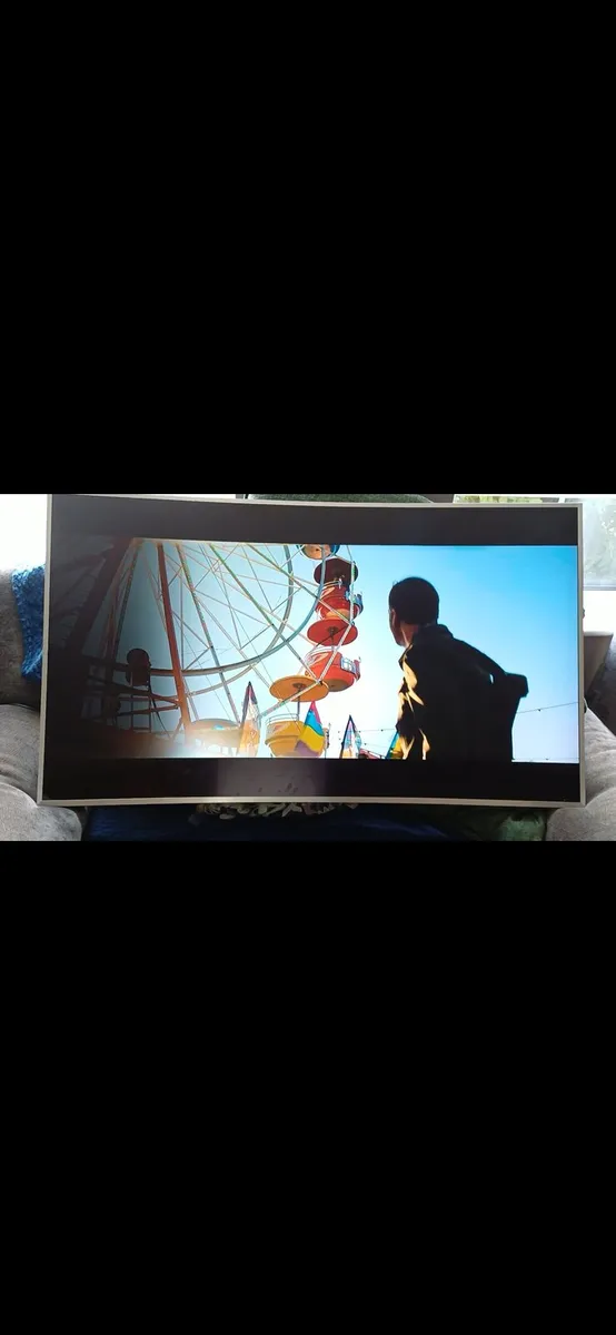 55" Samsung tv curved 4kUHD - Image 2