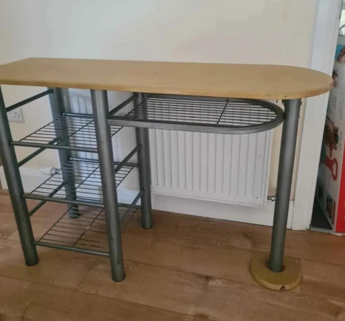 BAR TABLE