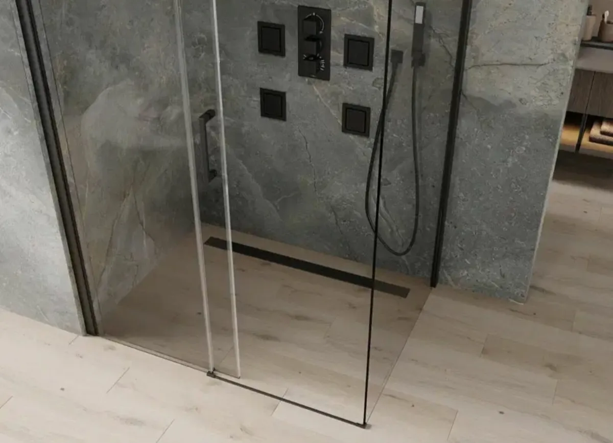 Black wet room shower enclosure - Image 4