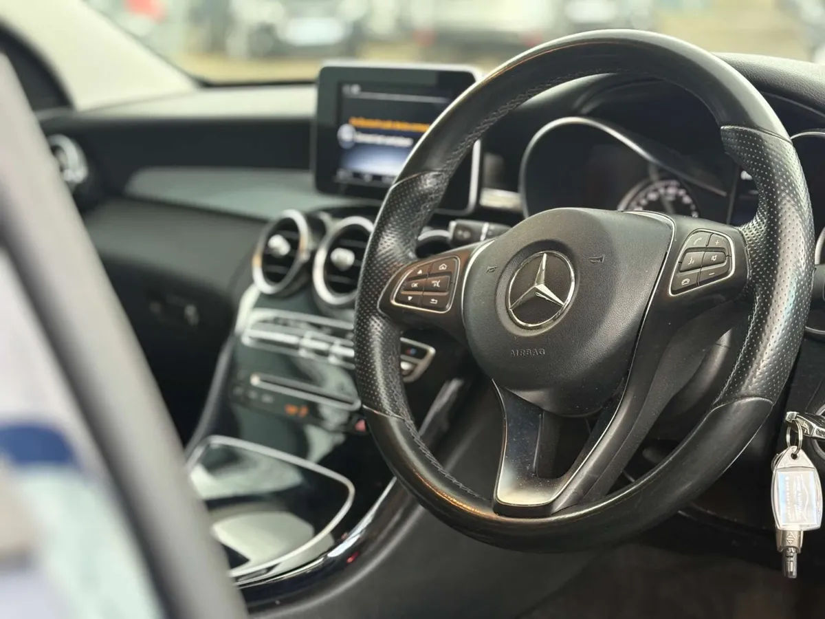 Mercedes-Benz C-Class 2015 - Image 3