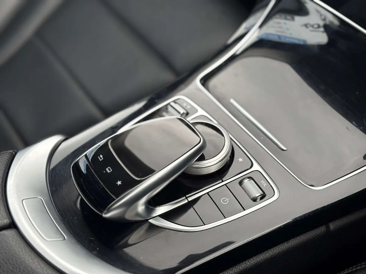 Mercedes-Benz C-Class 2015 - Image 4