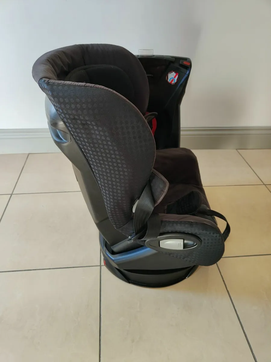 Maxi-cosi axis swivel car seat - Image 3