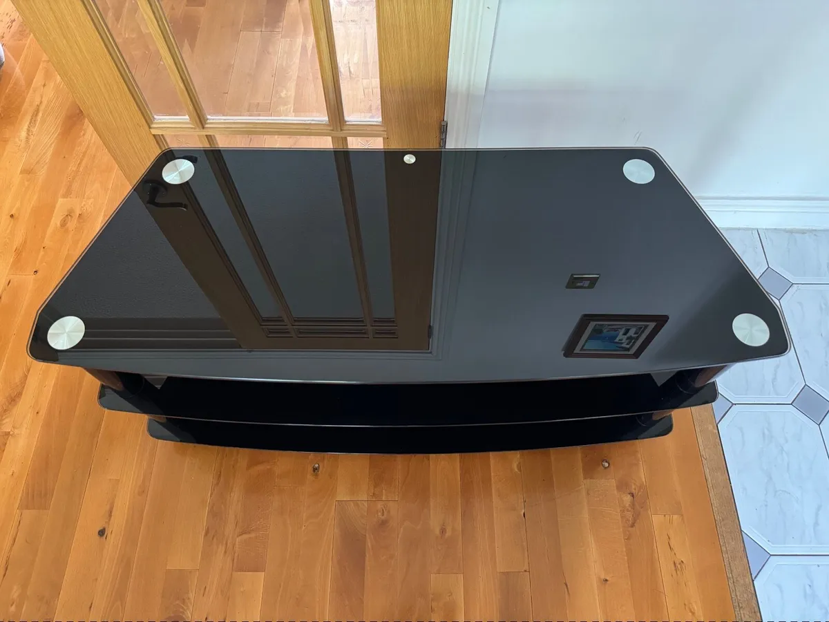 TV stand - Image 3