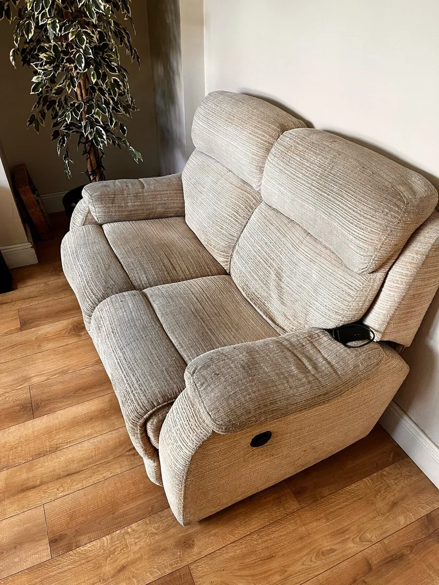 Electric recliner 3 and 2 seater couch - Image 2