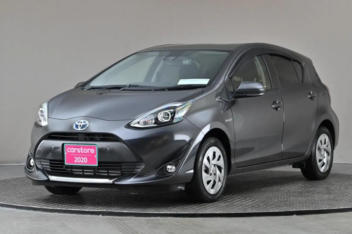 Toyota Aqua 1.5 Vvt-i Hybrid  android Car Player - Image 3